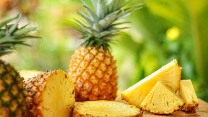 Frische Ananas - kann man beim Abnehmen essen, aber ein Wundermittel ist sie nicht