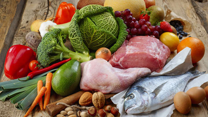 Lebensmittel für die Paleo-Diät, Obst, Gemüse, Fisch und Fleisch